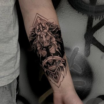 Tattoo salon in Wolverhampton
