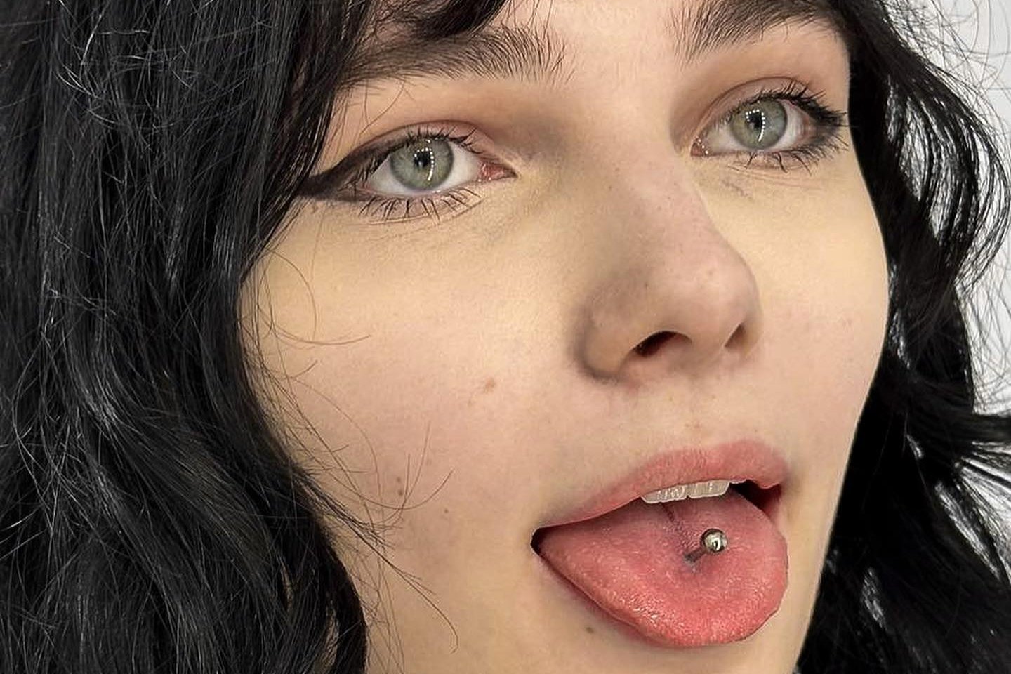 Tongue Piercing - VeAn Tattoo