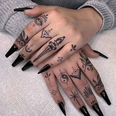 Finger tattoos: the most popular sketches for Men and Women | 31+ ideas ...