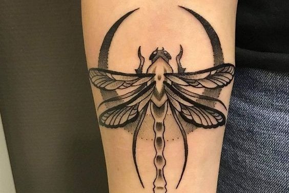Dragonfly tattoo: styles and meaning | 37+ Designs for men and women ...