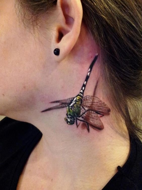 Dragonfly tattoo done by Jocelyn | Instagram